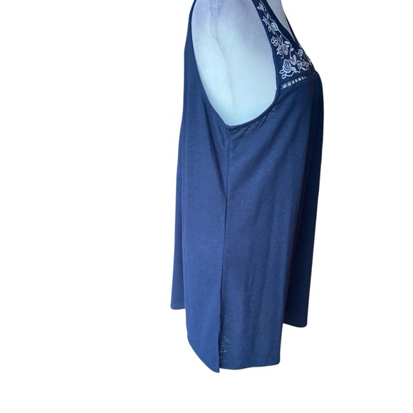 Market & Spruce Adelisa Embroidered Linen Knit Tank Size M Navy White Sleeveless - Picture 8 of 15